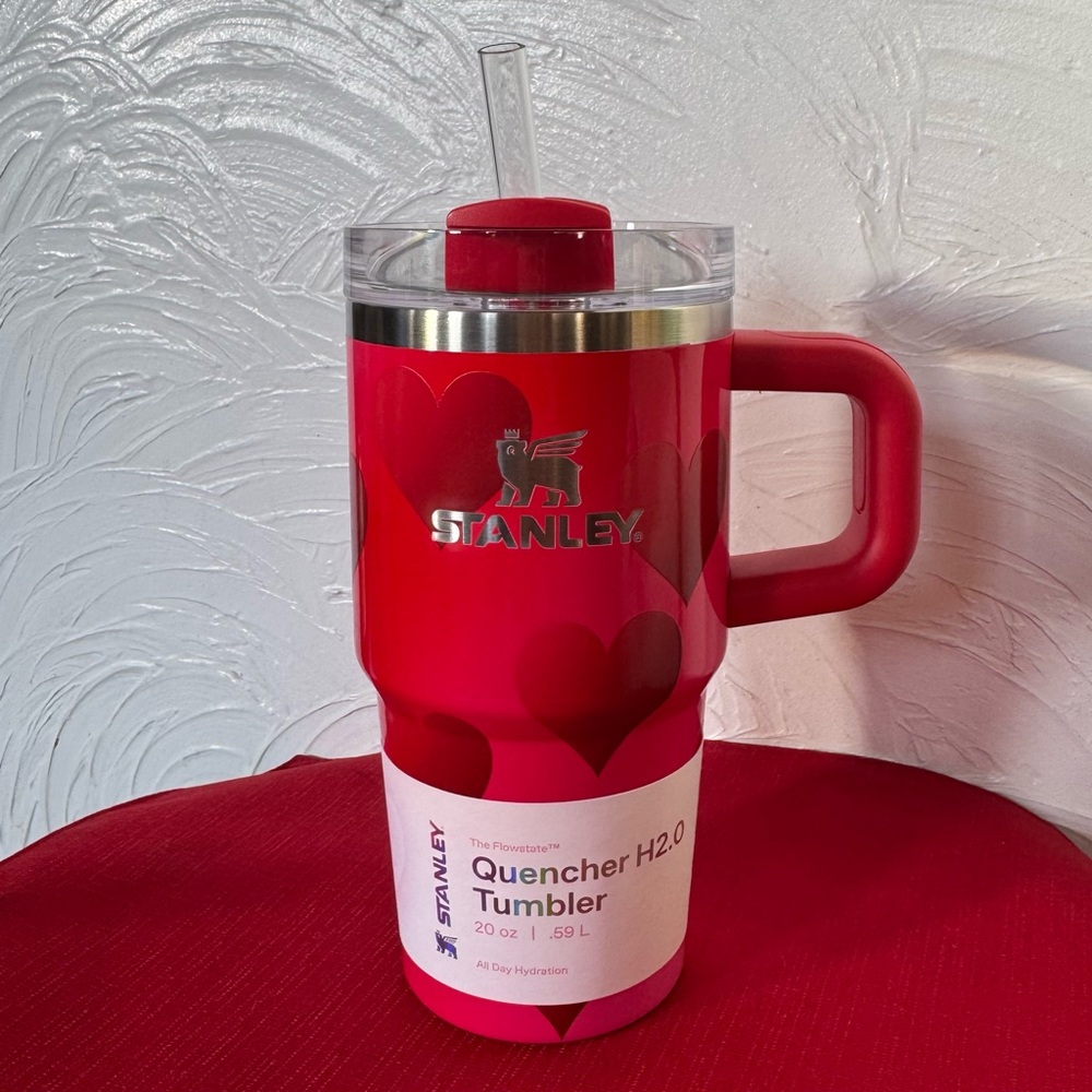 Stanley Valentines 2026 20oz Flowstate H2.0 Tumbler Red Rouge Heart Gradient